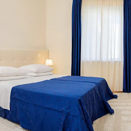 Palace Schoen Milesi 4* Split