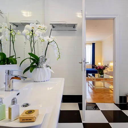 Bed & Breakfast Palace Schoen Milesi 4*