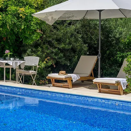 Palace Schoen Milesi Nocleg ze śniadaniem 4*