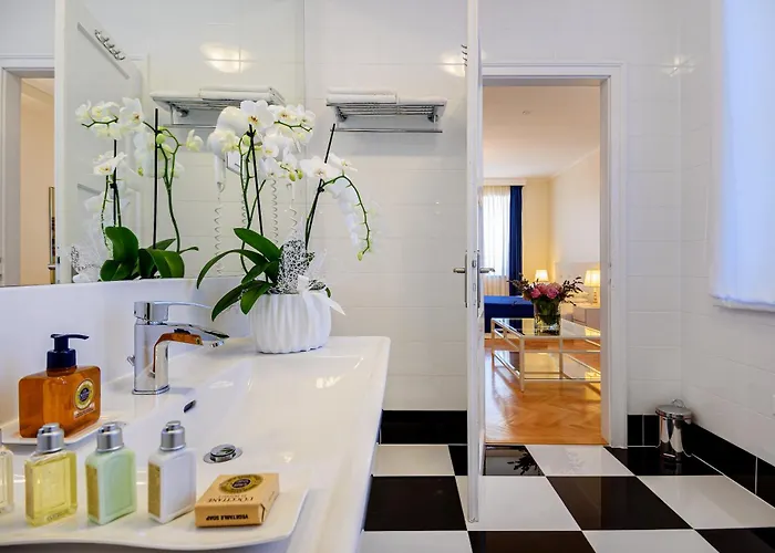 Frühstückspension Palace Schoen Milesi 4*