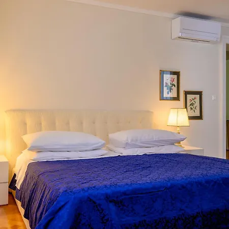 Bed & Breakfast Palace Schoen Milesi